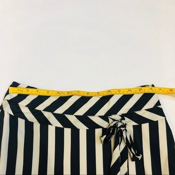 Ann Taylor Loft Fun Ruffled Stripe A Line Skirt Size 2 - Picture 6 of 6